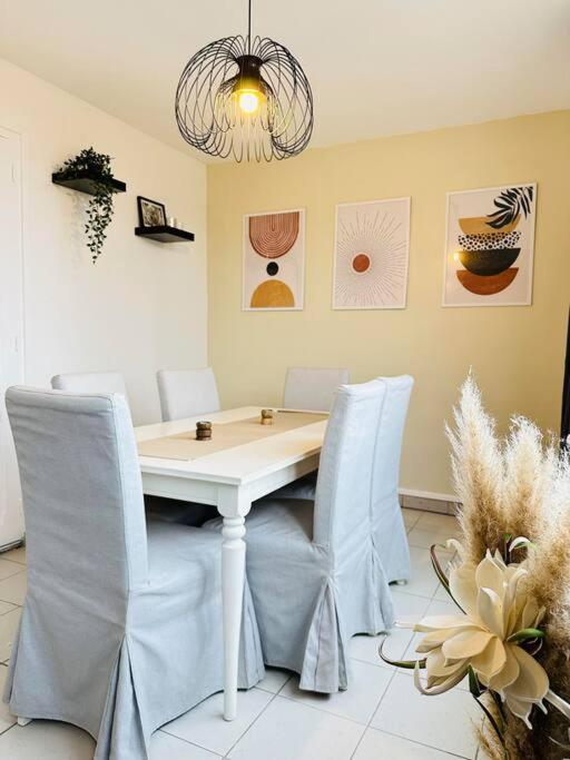 לאון Maison Des Chenizelles מראה חיצוני תמונה